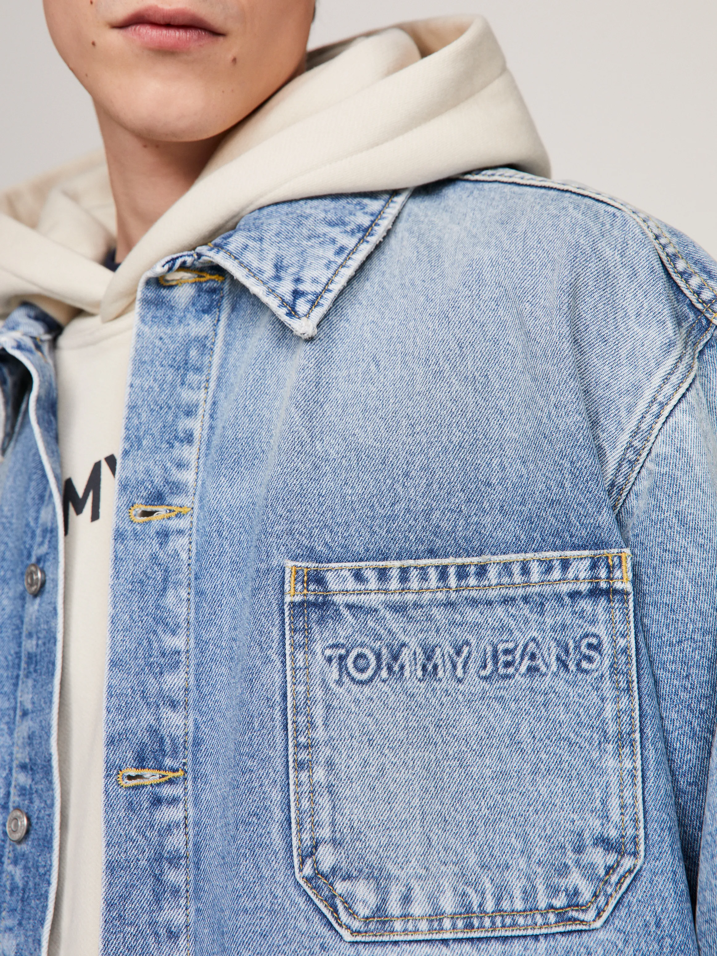 Aiden Oversized Denim Overshirt | Shirts | Outerwear | Tommy Jeans