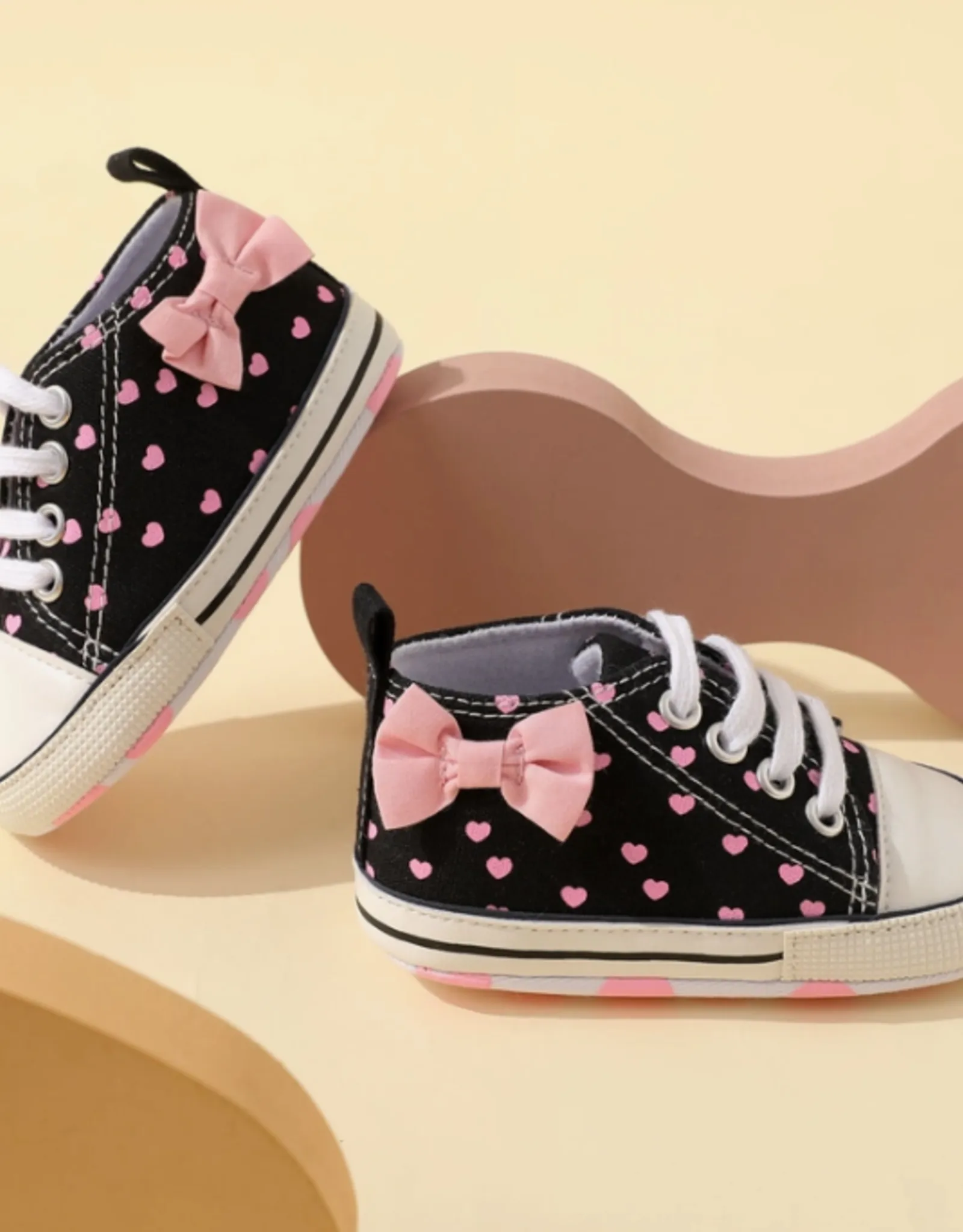   Baby / Toddler Hearts & Bows Prewalker Shoes