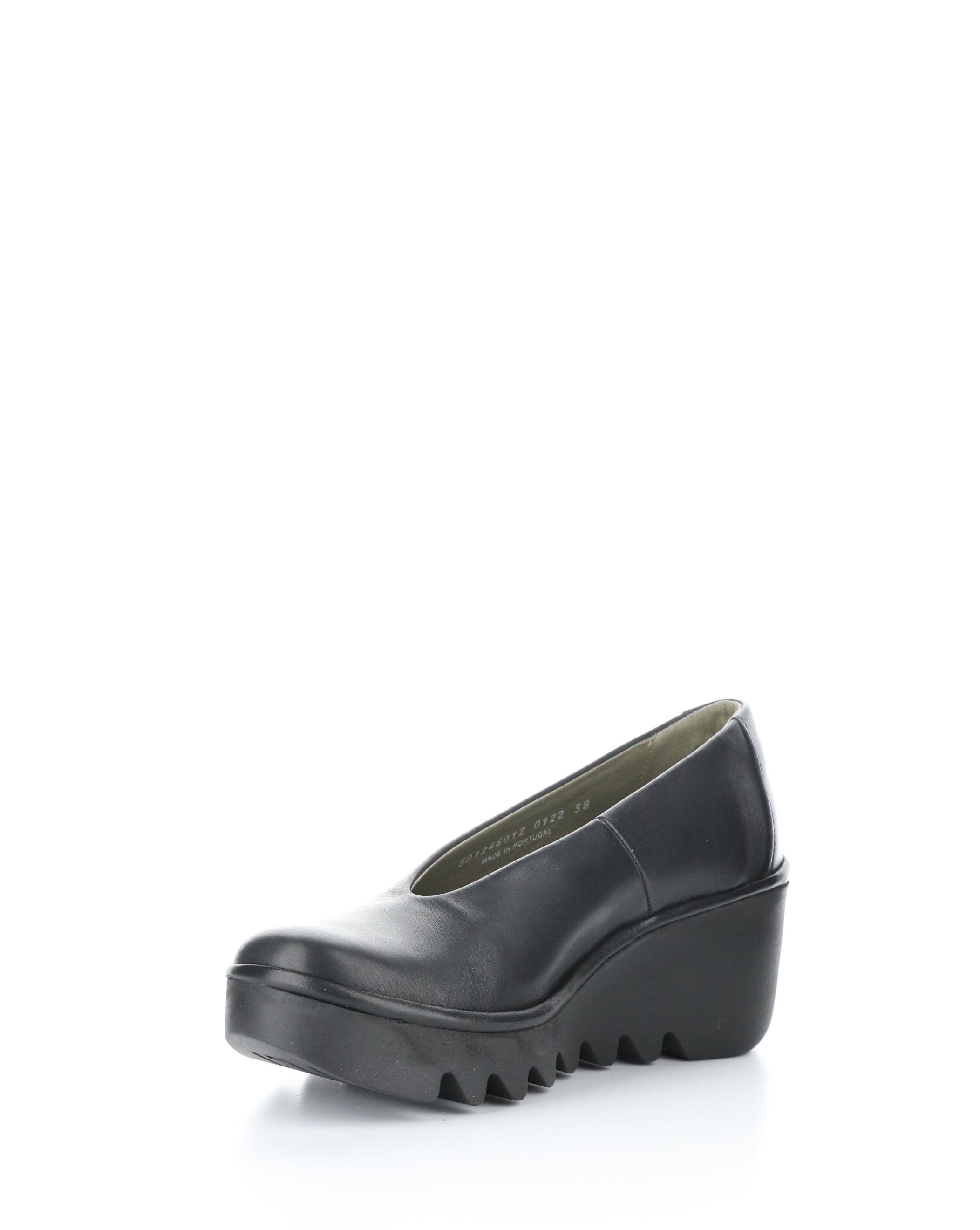 BESO246FLY 012 BLACK Slip-on Shoes