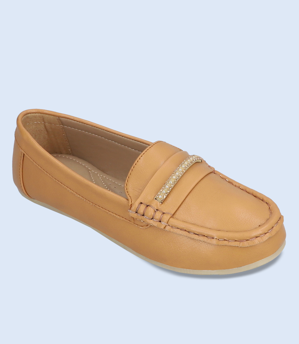 BW8599-GOLDEN-Women Comfort Moccasins