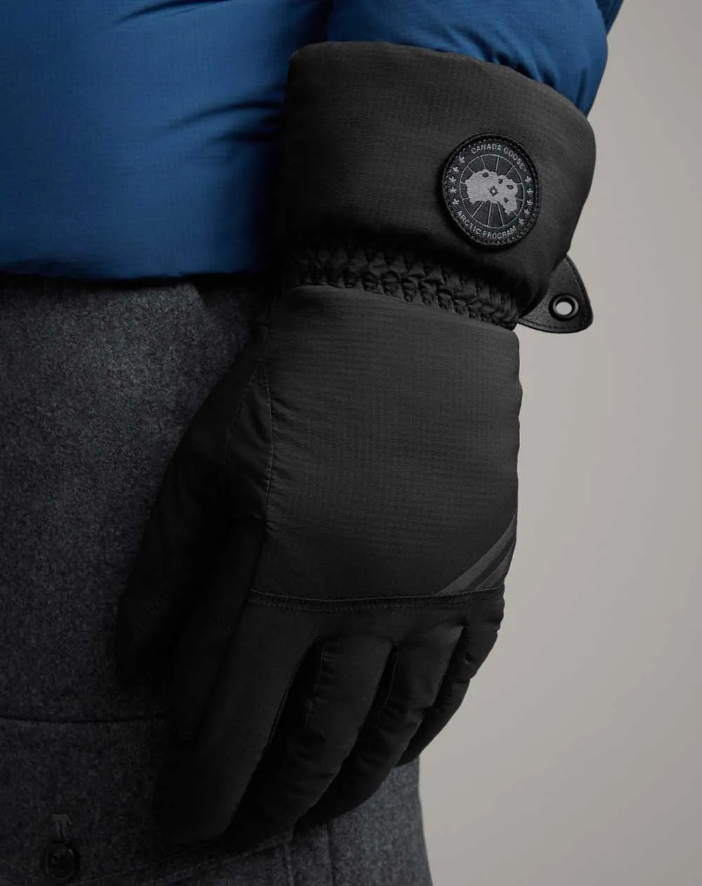 Canada Goose HyBridge Gloves - A One Clothing