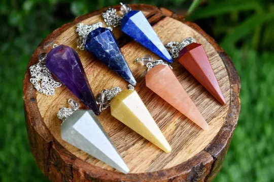 Set of 7 Chakra Faceted Cone Pendulums Healing Dowsing Crystal Pendulums