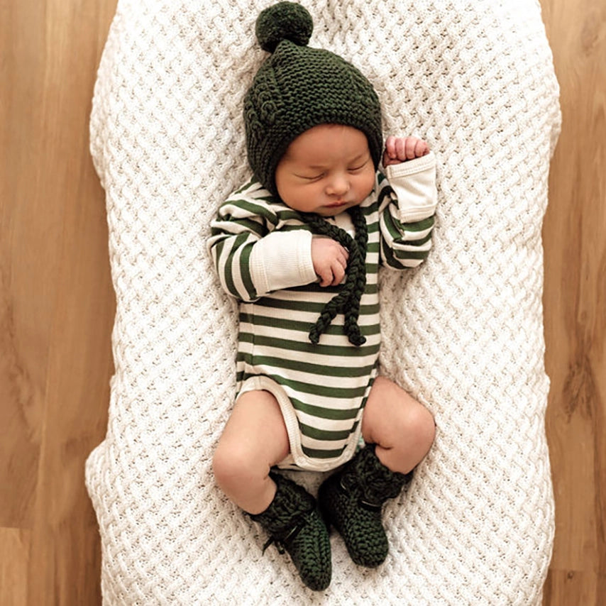 Snuggle Hunny Merino Wool Bonnet & Booties - Olive